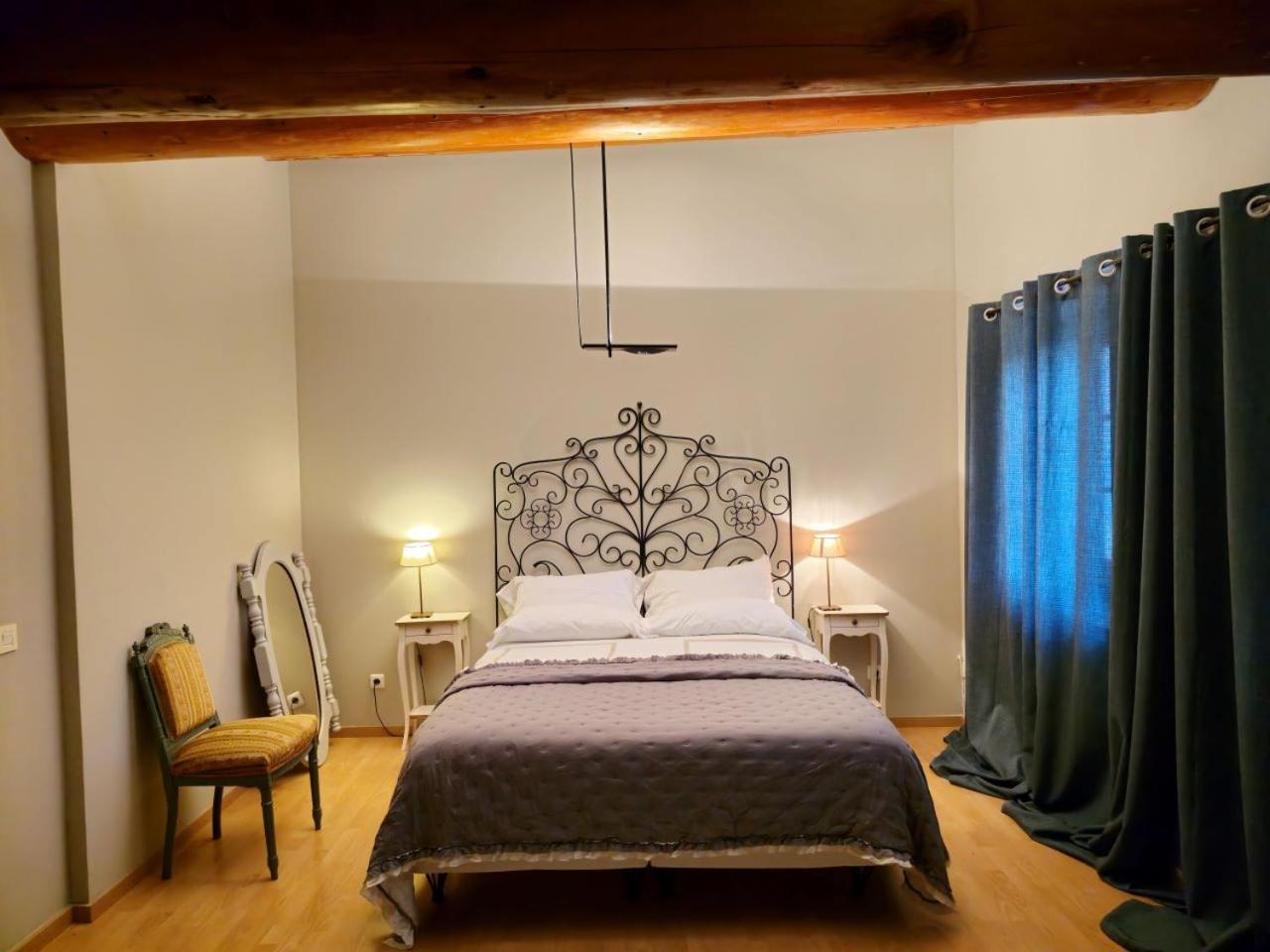 Bed and Breakfast Ancien Mas Du Moulin Ейґальєр Екстер'єр фото